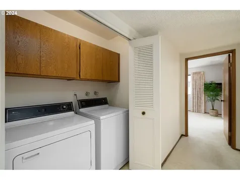 10060 Sw Century Oak Drive Portland OR 97224