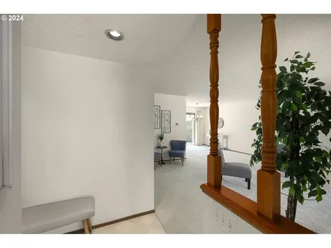 10060 Sw Century Oak Drive Portland OR 97224