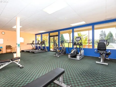 10060 Sw Century Oak Drive Portland OR 97224