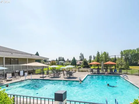 10060 Sw Century Oak Drive Portland OR 97224