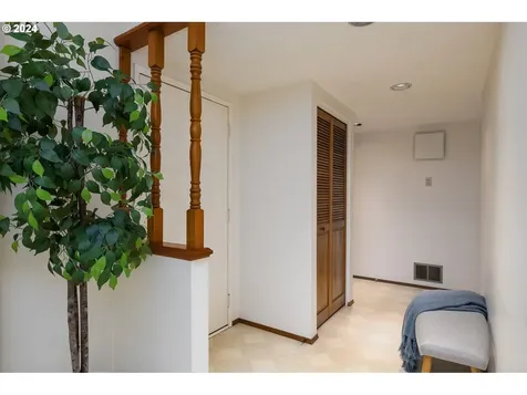 10060 Sw Century Oak Drive Portland OR 97224