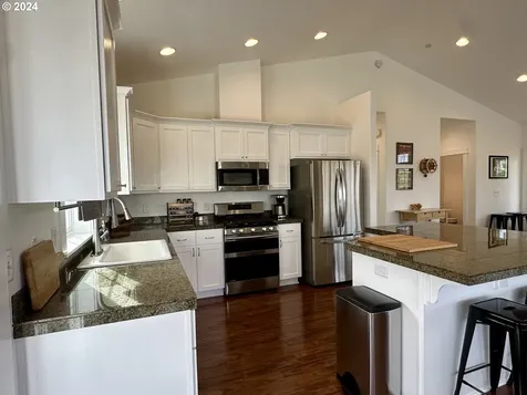 2184 Stanley Lake Court Seaside OR 97138