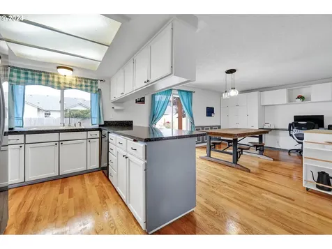 681 71st Street Springfield OR 97478