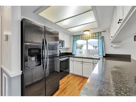 681 71st Street Springfield OR 97478