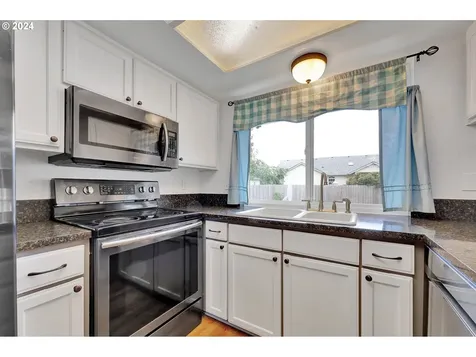 681 71st Street Springfield OR 97478