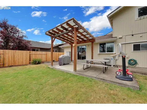 681 71st Street Springfield OR 97478