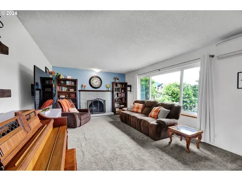 681 71st Street Springfield OR 97478