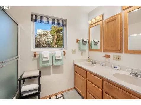 585 Tichenor Street Port Orford OR 97465