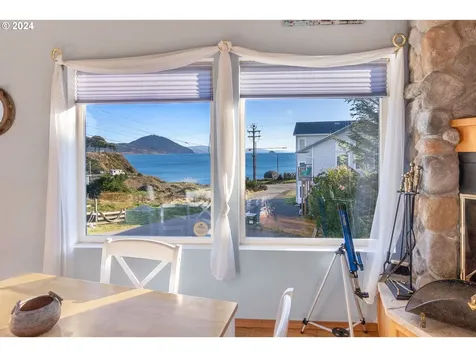 585 Tichenor Street Port Orford OR 97465