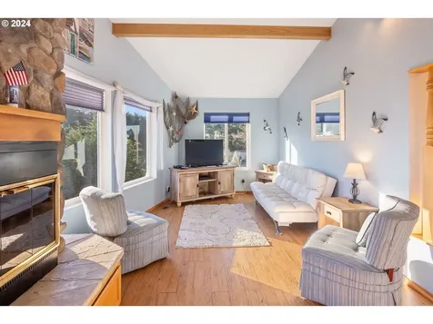 585 Tichenor Street Port Orford OR 97465