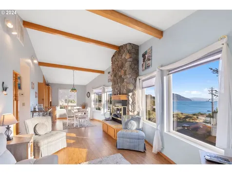 585 Tichenor Street Port Orford OR 97465