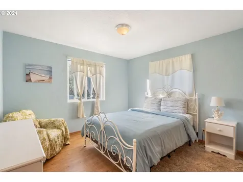 585 Tichenor Street Port Orford OR 97465