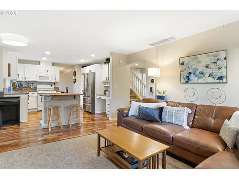 136 NE 49th Avenue Hillsboro OR 97124