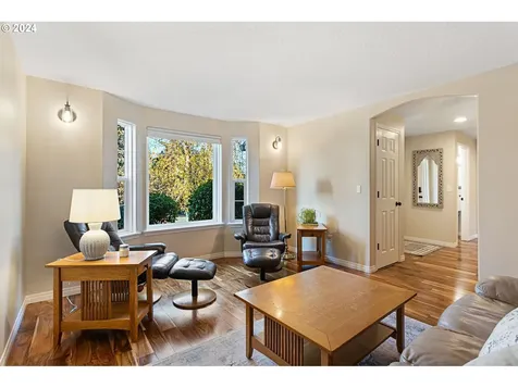 136 NE 49th Avenue Hillsboro OR 97124
