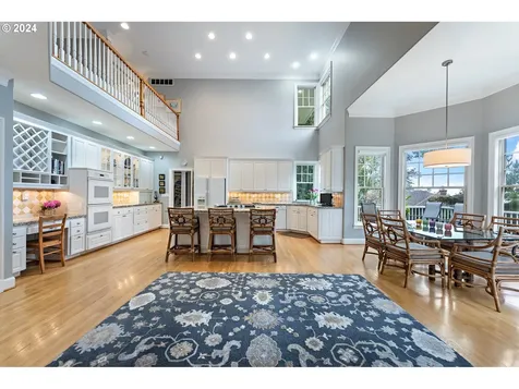 339 Nw 84th Place Portland OR 97229