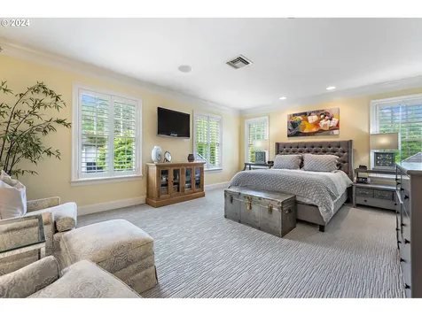 339 Nw 84th Place Portland OR 97229