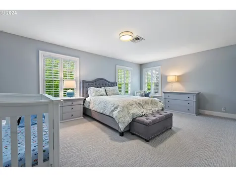 339 Nw 84th Place Portland OR 97229