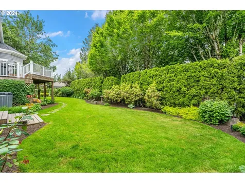 339 Nw 84th Place Portland OR 97229