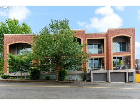2006 SE Morrison Street Portland OR 97214