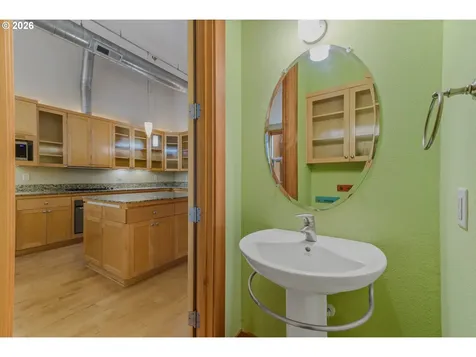 2006 SE Morrison Street Portland OR 97214