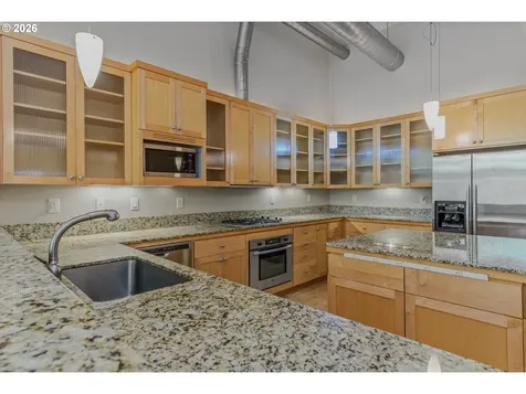 2006 SE Morrison Street Portland OR 97214