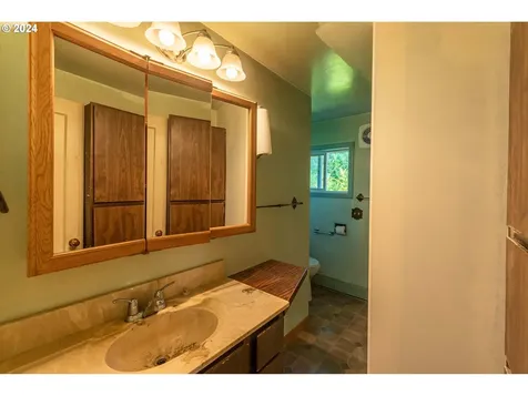1390 Washington Avenue Coos Bay OR 97420