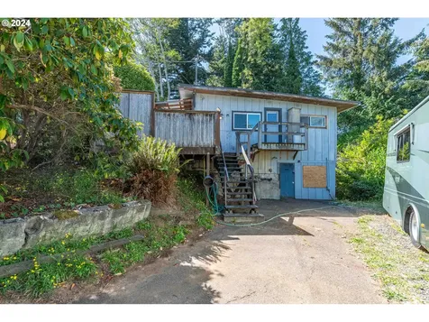 1390 Washington Avenue Coos Bay OR 97420