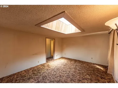 1390 Washington Avenue Coos Bay OR 97420
