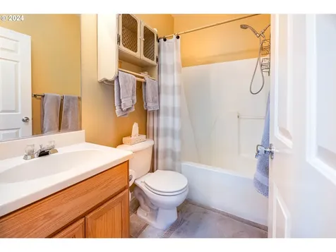 5260 Jeffrey Way Eugene OR 97402