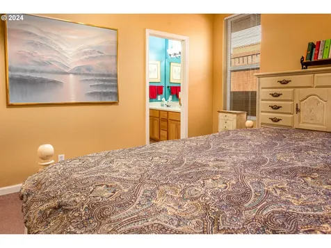 5260 Jeffrey Way Eugene OR 97402