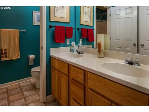 5260 Jeffrey Way Eugene OR 97402