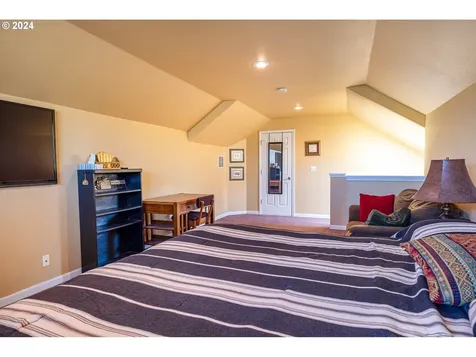 5260 Jeffrey Way Eugene OR 97402