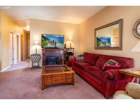 5260 Jeffrey Way Eugene OR 97402