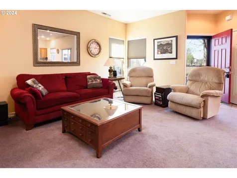 5260 Jeffrey Way Eugene OR 97402