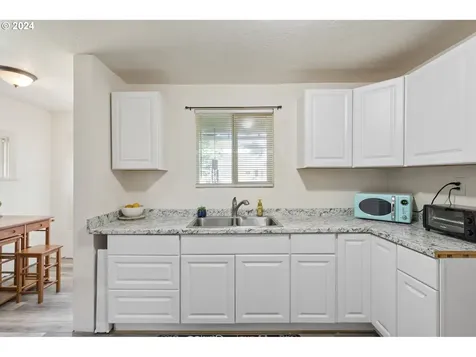 427 16th Avenue Longview WA 98632