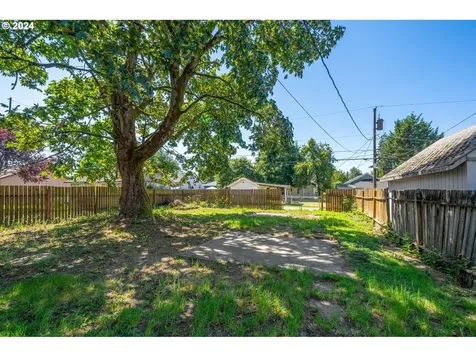 427 16th Avenue Longview WA 98632