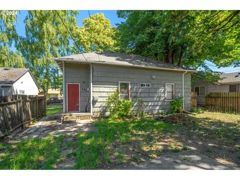 427 16th Avenue Longview WA 98632