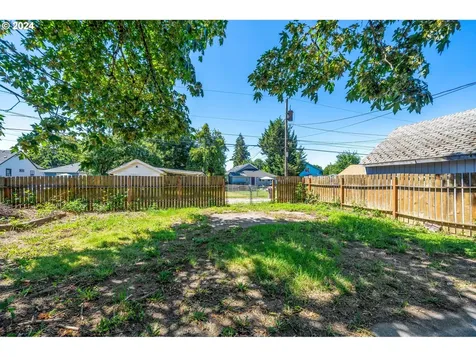 427 16th Avenue Longview WA 98632