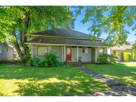 427 16th Avenue Longview WA 98632