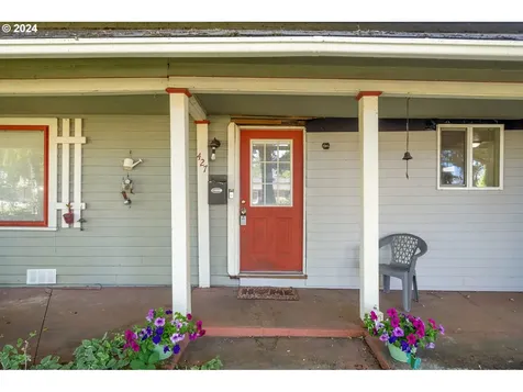 427 16th Avenue Longview WA 98632