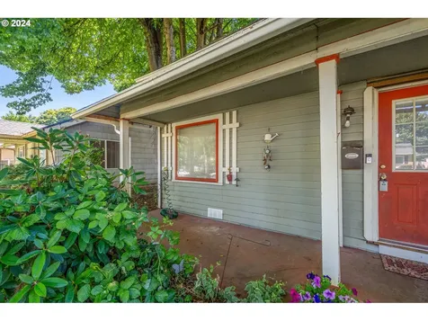 427 16th Avenue Longview WA 98632