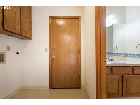 970 Se Jackson Park Road Troutdale OR 97060
