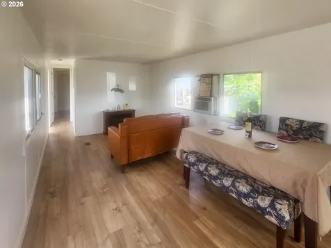 7635 SE Johnson Creek Boulevard Portland OR 97206