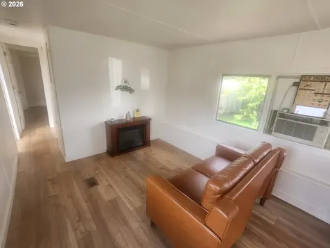 7635 SE Johnson Creek Boulevard Portland OR 97206