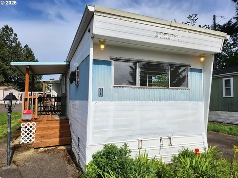7635 SE Johnson Creek Boulevard Portland OR 97206