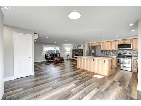 200 W 9th Street Newberg OR 97132