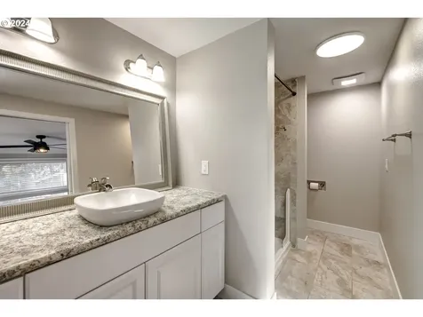 200 W 9th Street Newberg OR 97132
