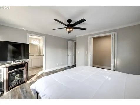200 W 9th Street Newberg OR 97132