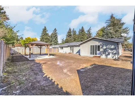 200 W 9th Street Newberg OR 97132