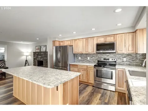 200 W 9th Street Newberg OR 97132